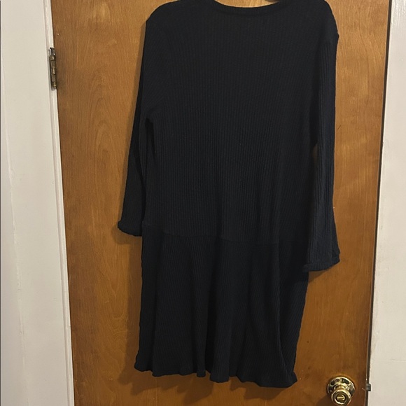 Chic Button-Down Tunic - Picture 5 of 5